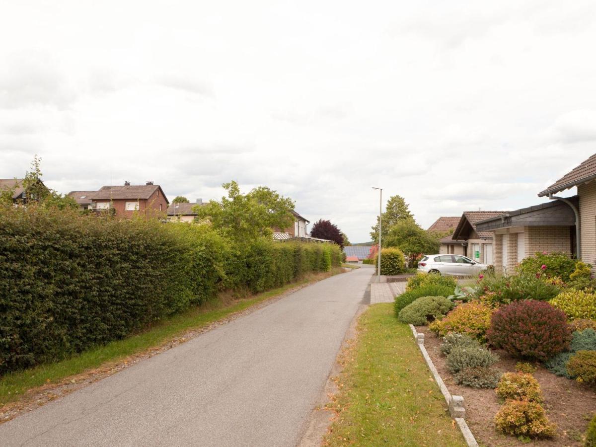Apartamento Sunny Flat In Bad Driburg With Garden Exterior foto