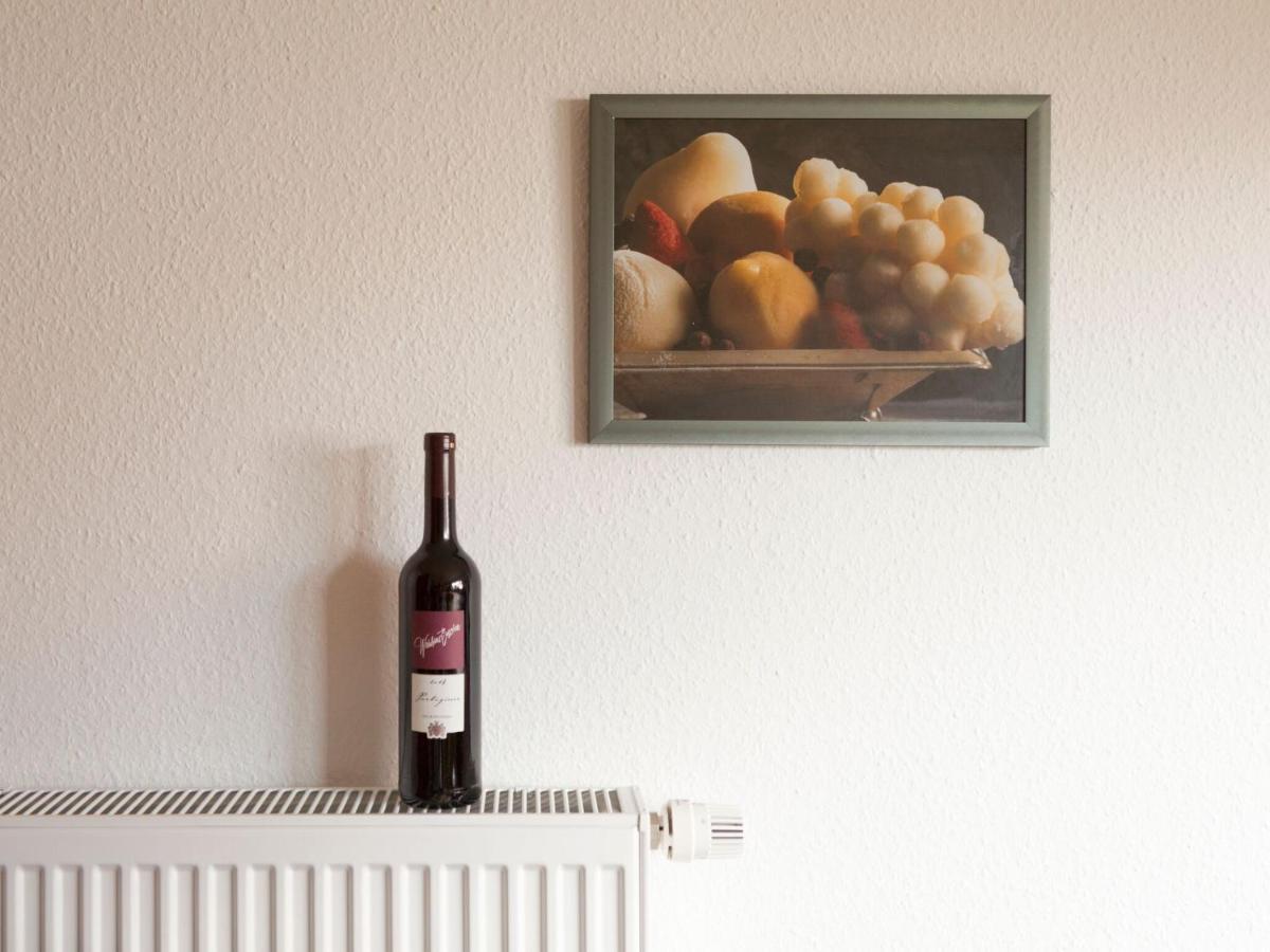 Apartamento Sunny Flat In Bad Driburg With Garden Habitación foto