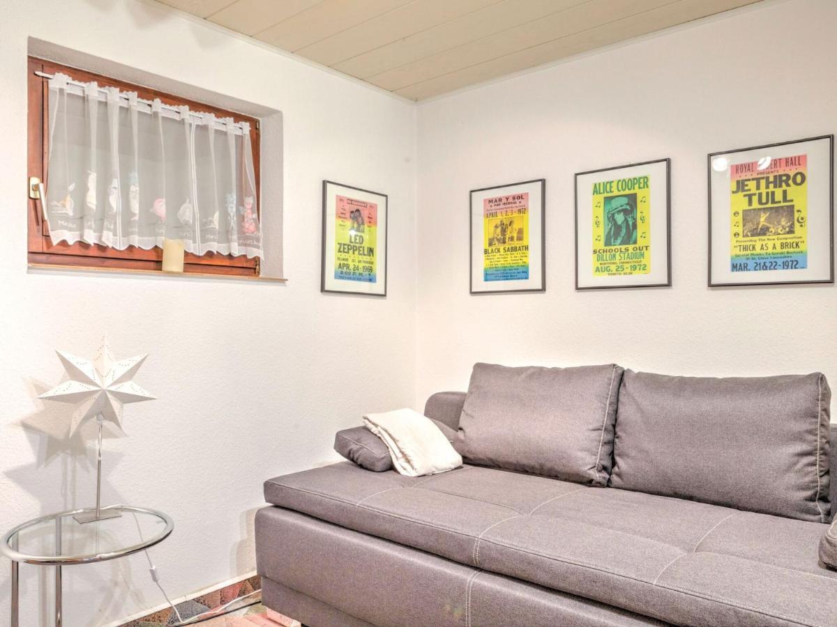 Apartamento Sunny Flat In Bad Driburg With Garden Habitación foto
