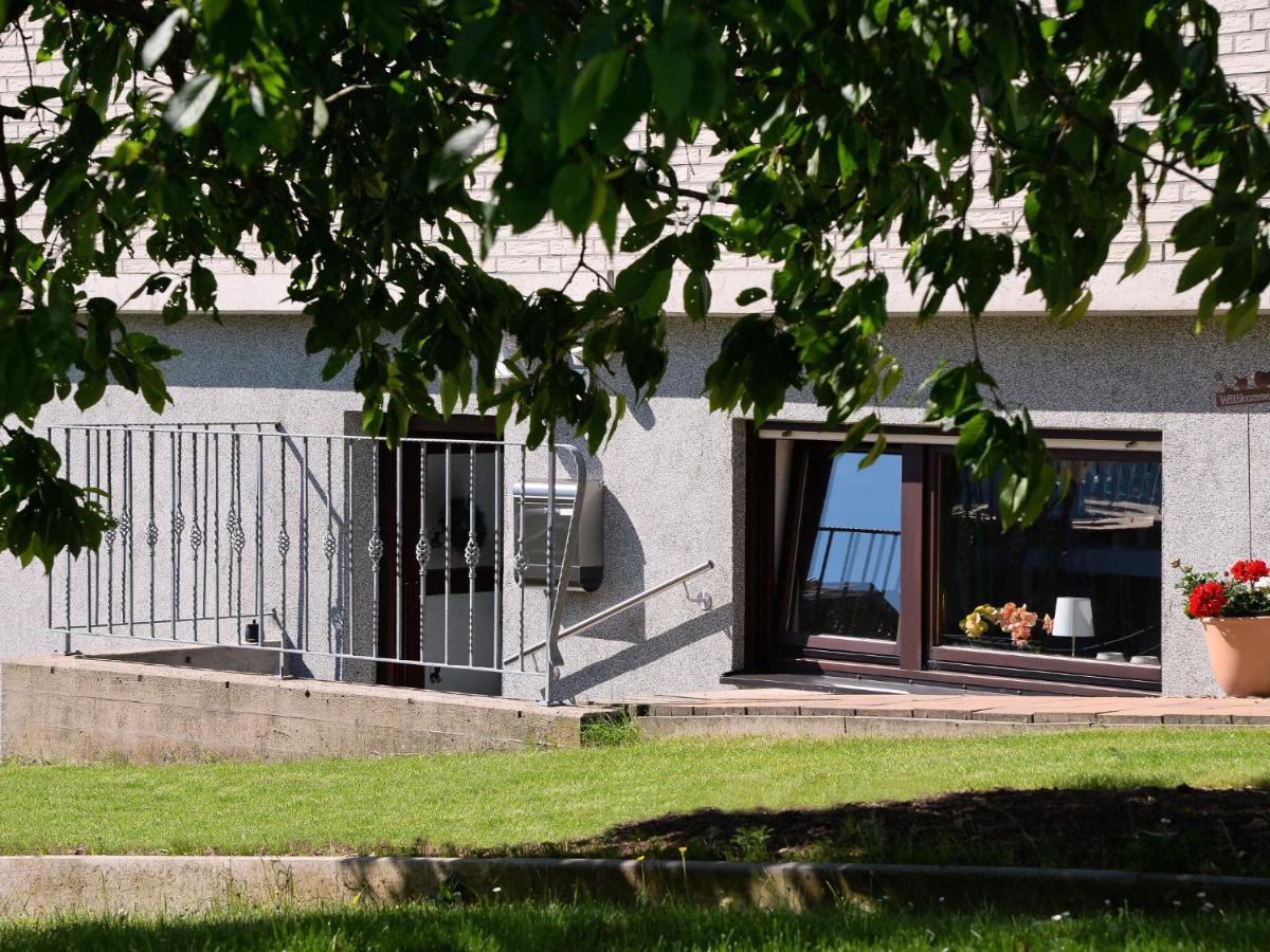Apartamento Sunny Flat In Bad Driburg With Garden Exterior foto