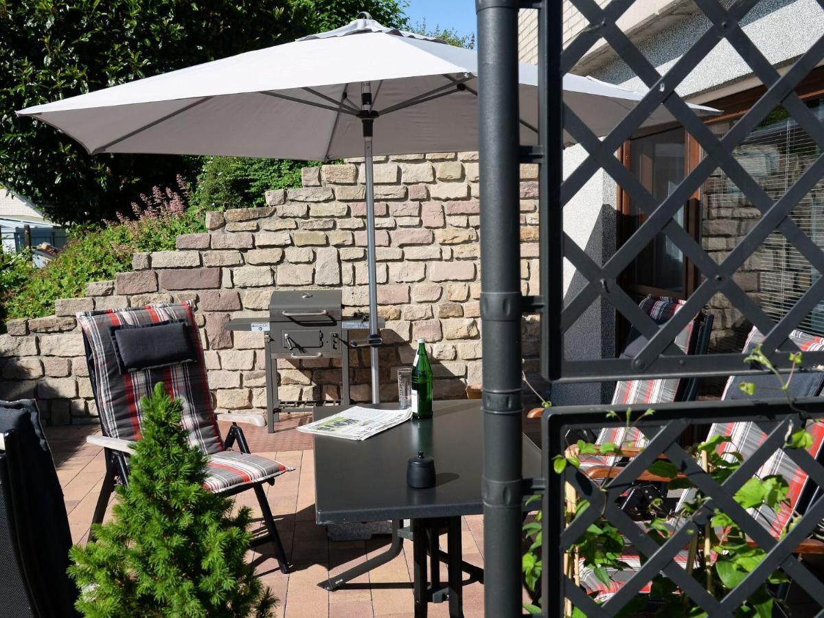 Apartamento Sunny Flat In Bad Driburg With Garden Exterior foto