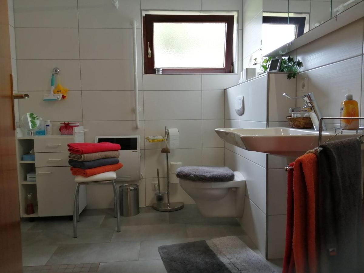 Apartamento Sunny Flat In Bad Driburg With Garden Exterior foto