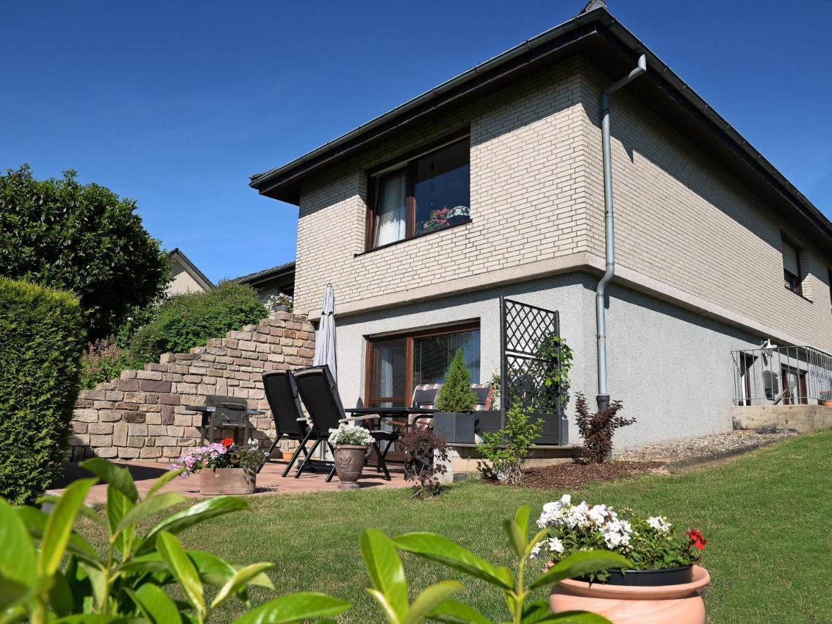 Apartamento Sunny Flat In Bad Driburg With Garden Exterior foto